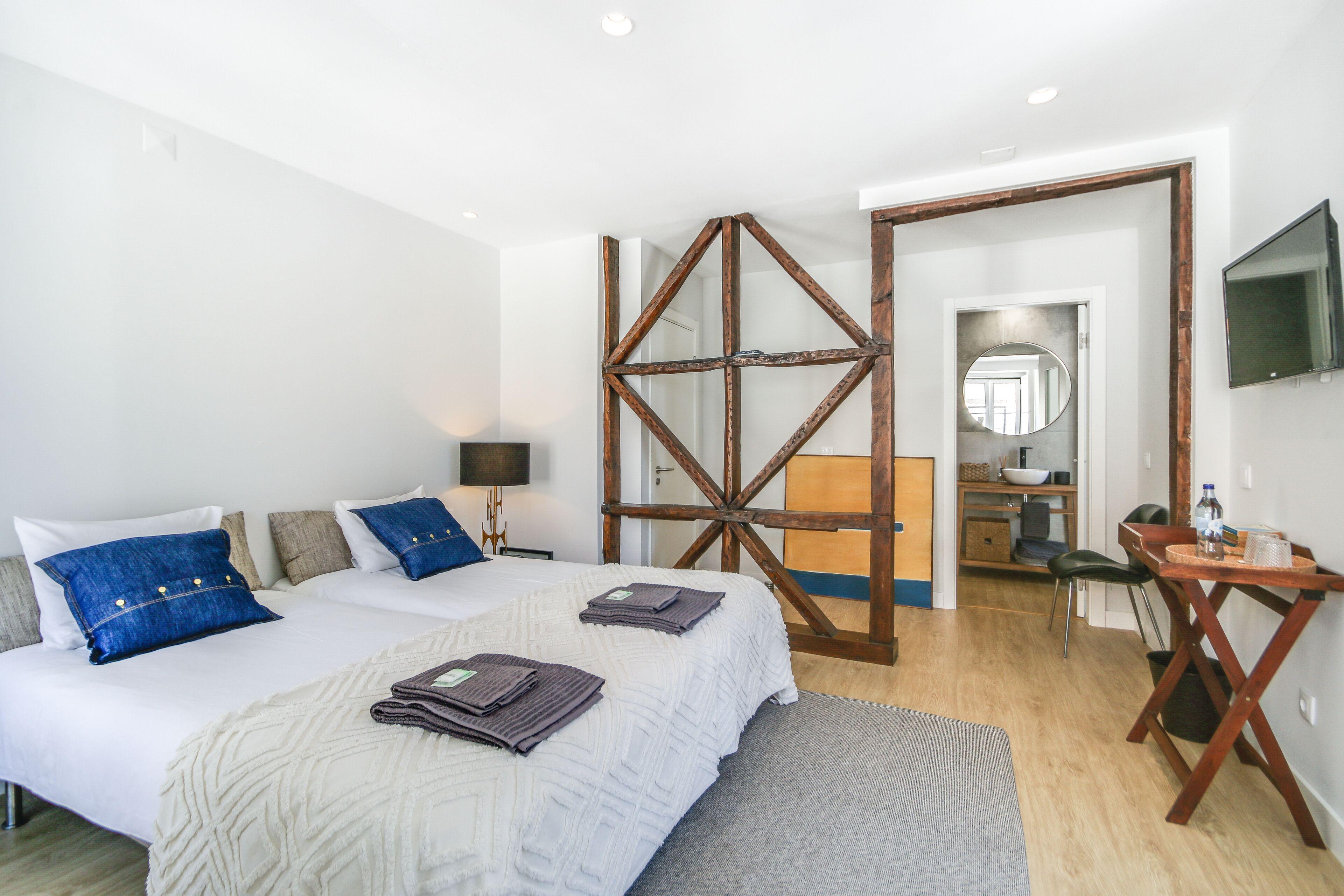 Bairro House Lisbon Charming Suites — Photos 2